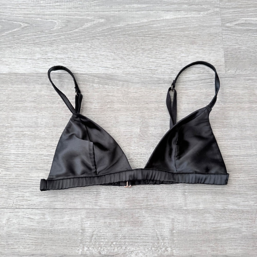 Victoria's Secret Black Satin Triangle Bralette Wireless Front Clasp XS